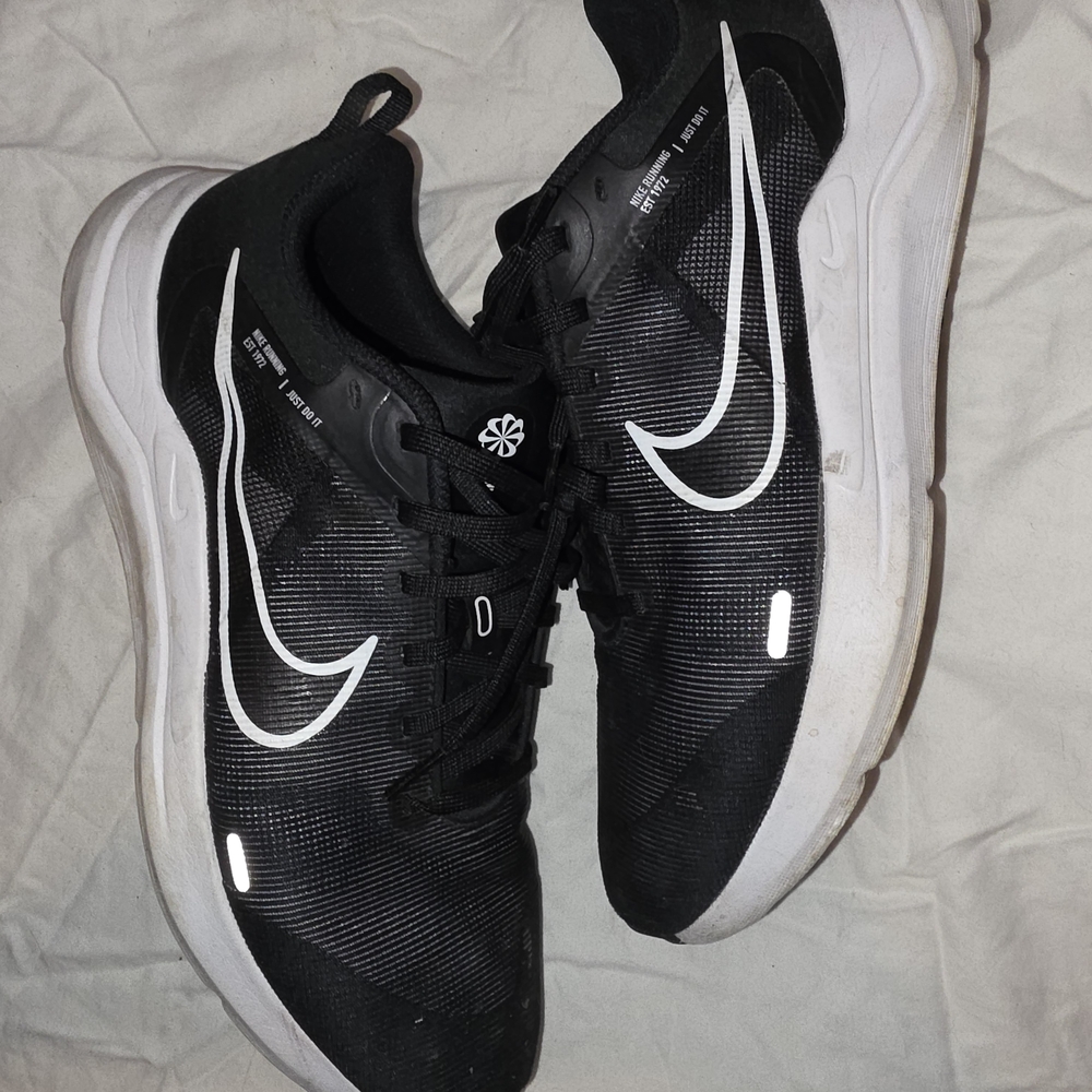 Nike Women's Black Running Shoes